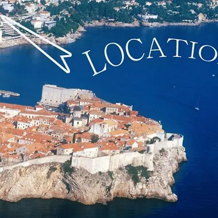 Sunset Over The Dubrovnik's Old Town 杜布罗夫尼克