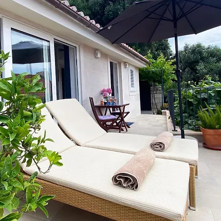 Sunset Over The Dubrovnik's Old Town Apartament